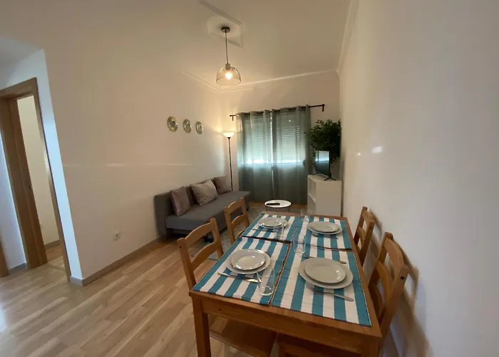 Almada Central Apartment